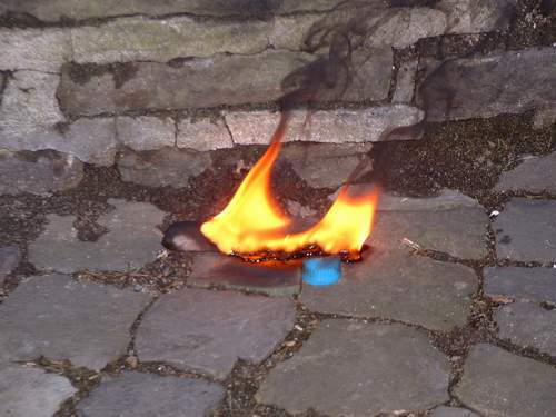 Burning Reagenzglas #3