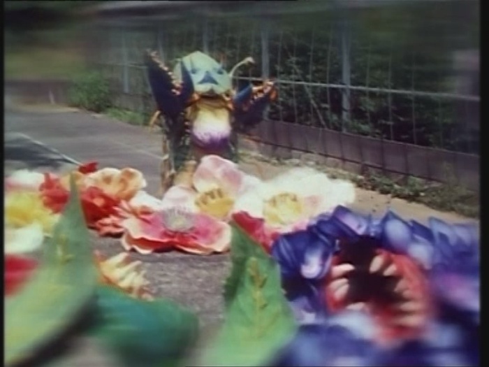 Power Rangers Monster - S01E24 - Spuckende Blume