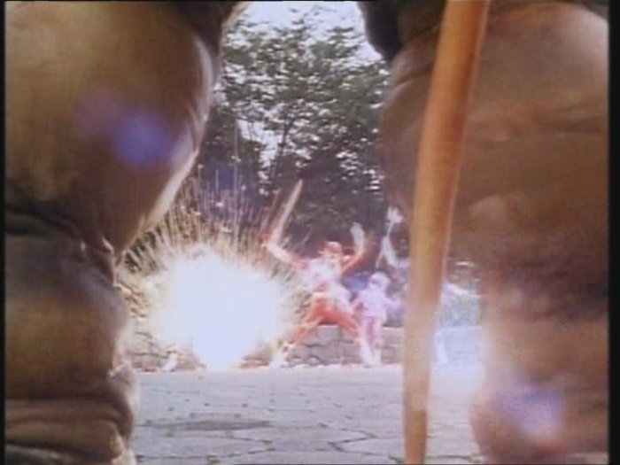 Power Rangers Monster - S01E24 - Spuckende Blume