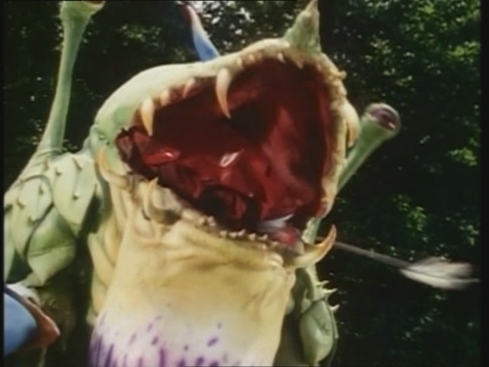 Power Rangers Monster - S01E24 - Spuckende Blume