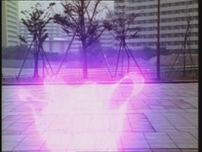 Power Rangers Monster - S01E32 - Räupchen