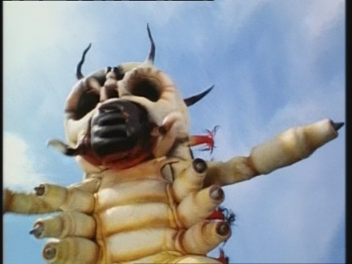 Power Rangers Monster - S01E32 - Räupchen