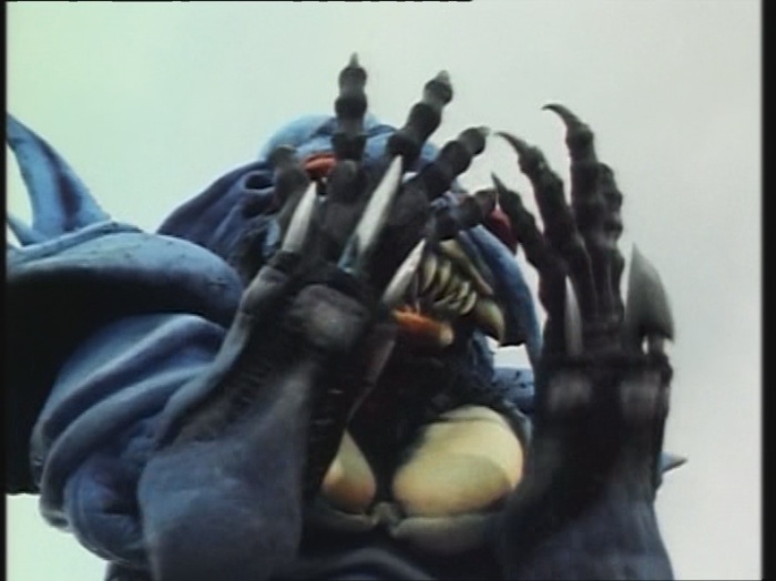 Power Rangers Monster - S01E33 - Fangzahn