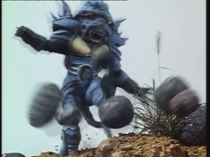 Power Rangers Monster - S01E33 - Fangzahn