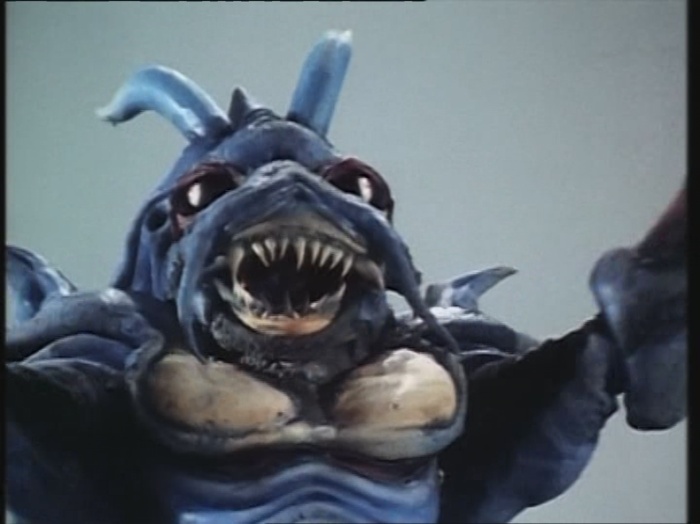 Power Rangers Monster - S01E33 - Fangzahn